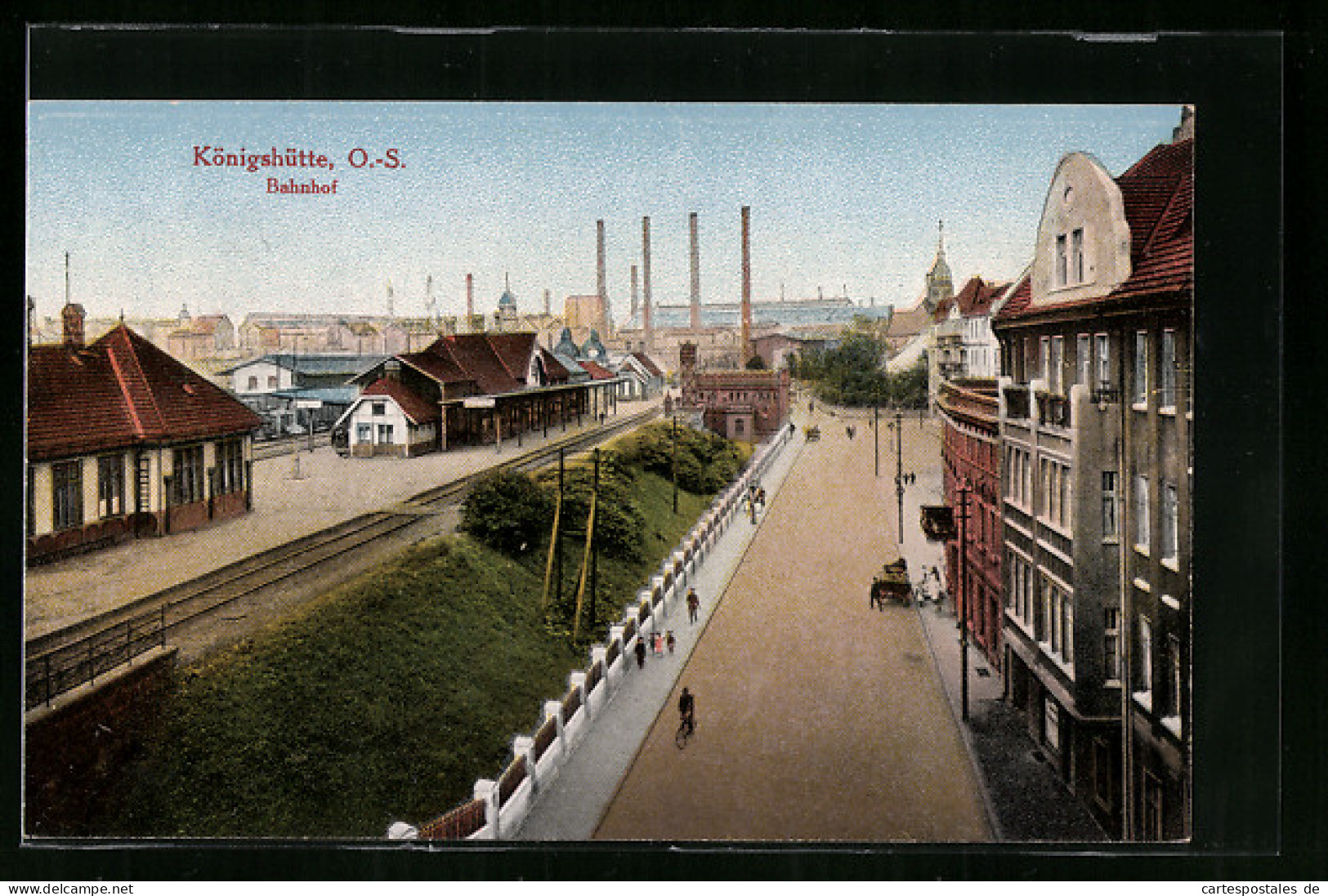 AK Königshütte, Strassenpartie Am Bahnhof Aus Der Vogelschau  - Schlesien