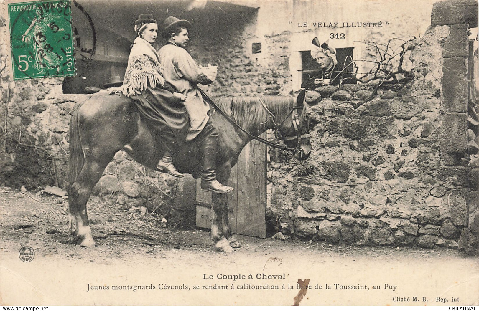 43-LE PUY FOLKLORE COUPLE-N°T5285-C/0265 - Le Puy En Velay