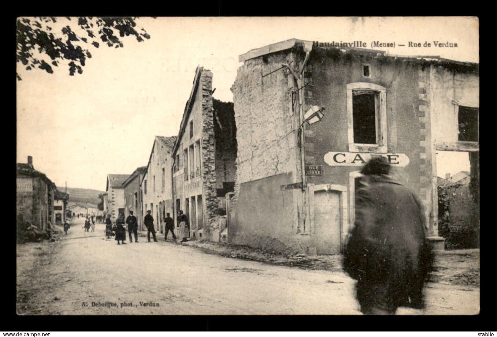 55 - HAUDAINVILLE - RUE DE VERDUN A L'ANGLE DE LA RUE DE LA CHISE - EDITEUR DEHORGNE - Autres & Non Classés