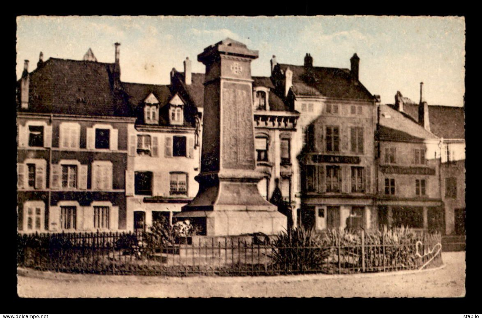 88 - SENONES - LE MONUMENT AUX MORTS - Senones