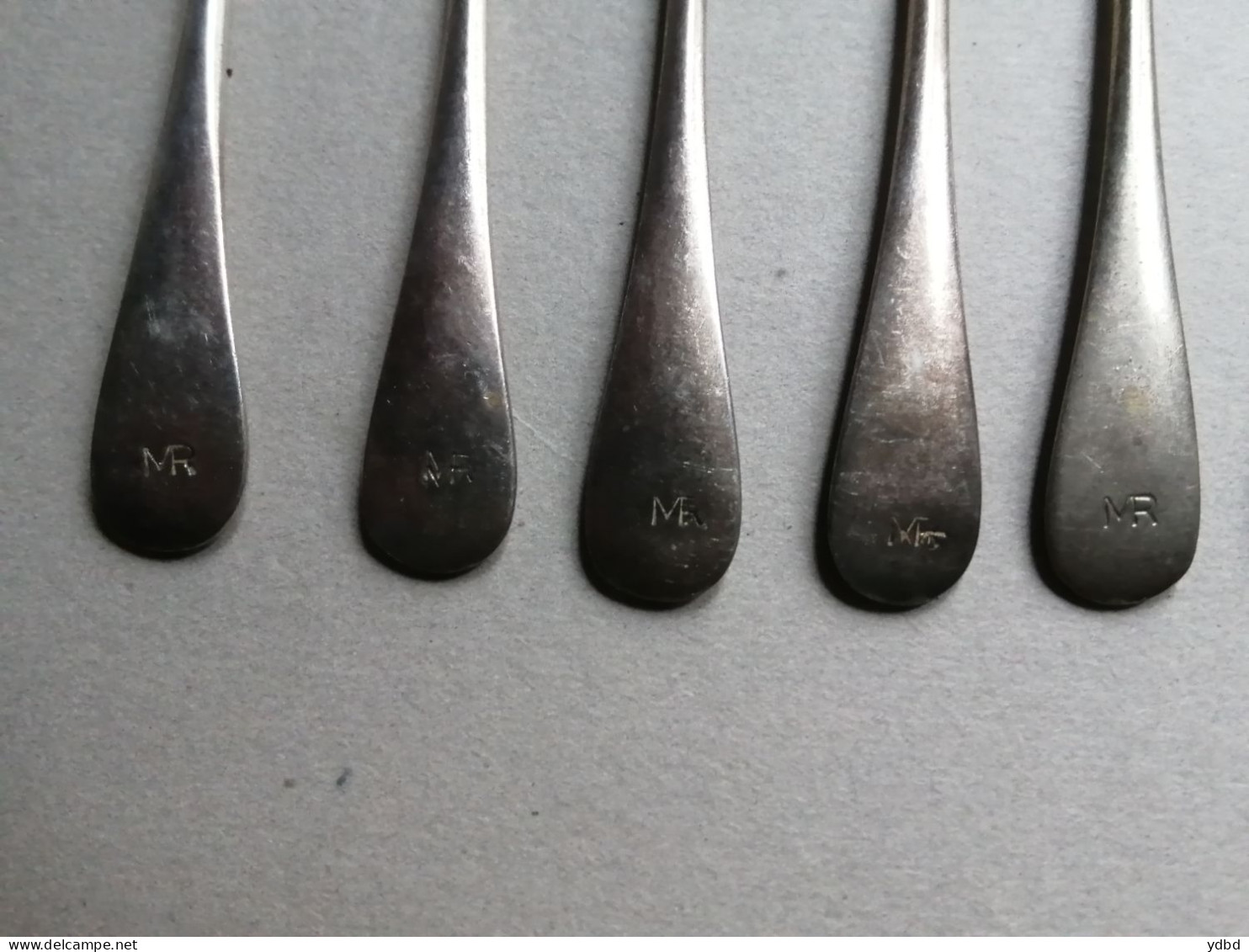 UNE SERIE DE 6  FOURCHETTES A HUITRES - Silverware