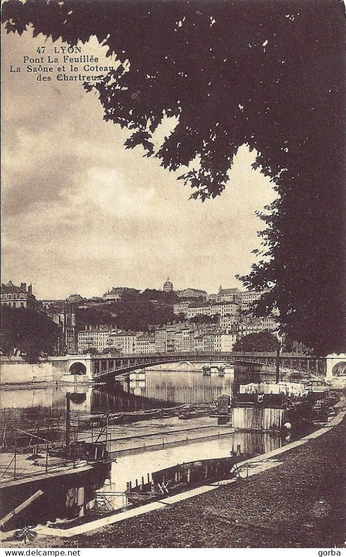 *CPA - 69 - LYON - 1er - Pont La Feuillée Sur La Saône Et Le Coteau Des Chartreux - Lyon 1