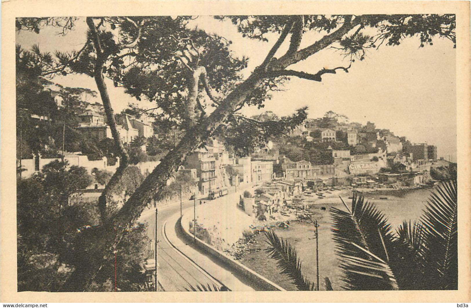 13 - MARSEILLE - UN COIN DE LA CORNICHE - Endoume, Roucas, Corniche, Strände