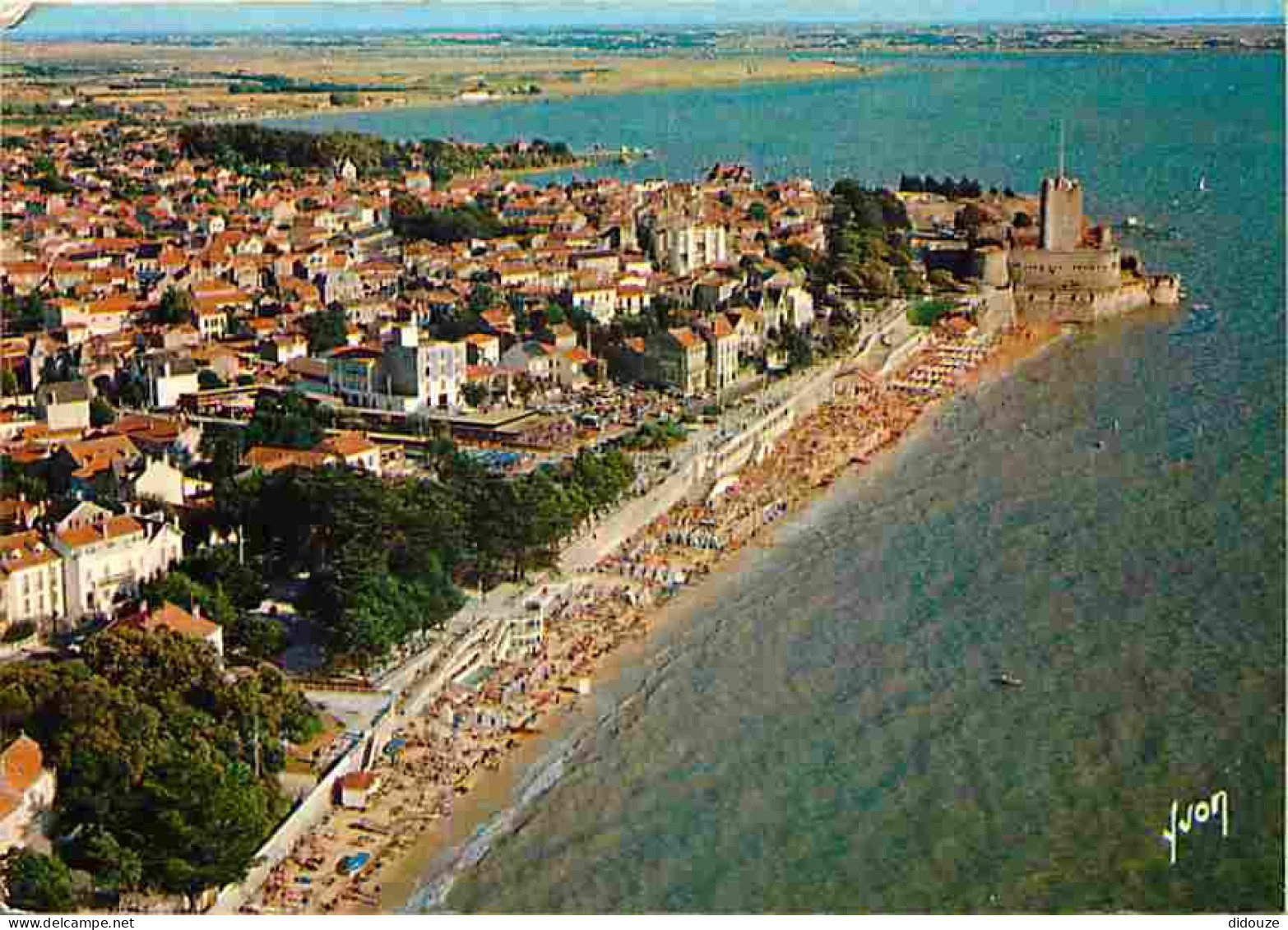 17 - Fouras - Vue Générale Aérienne - Au Fond L'estuaire De Le Charente - Flamme Postale - CPM - Voir Scans Recto-Verso - Fouras-les-Bains