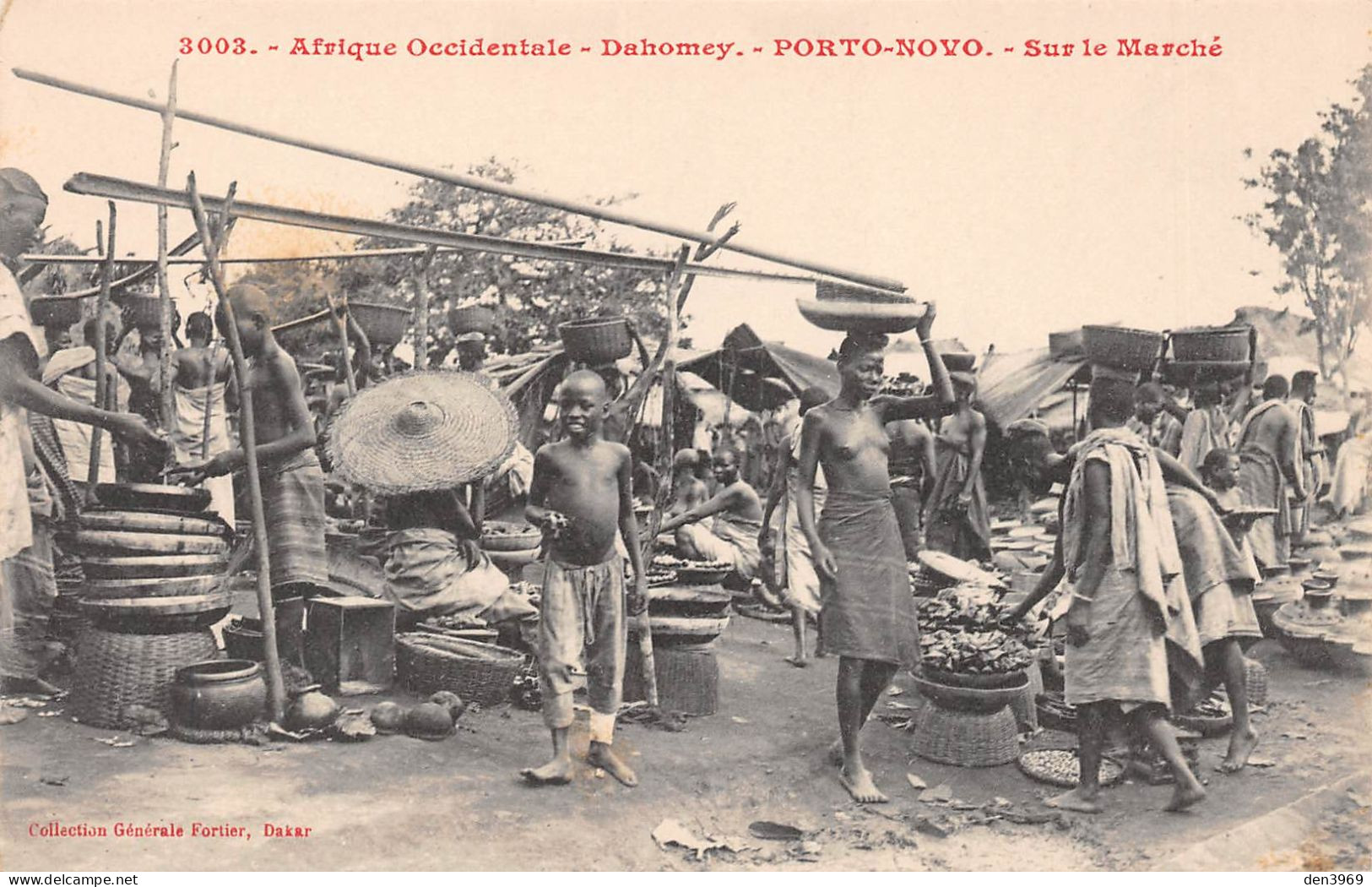 Afrique - Dahomey - PORTO-NOVO - Sur Le Marché - Nu Ethnique, Pin-up - Afrique Occidentale - Fortier Dakar N'3003 - Dahomey
