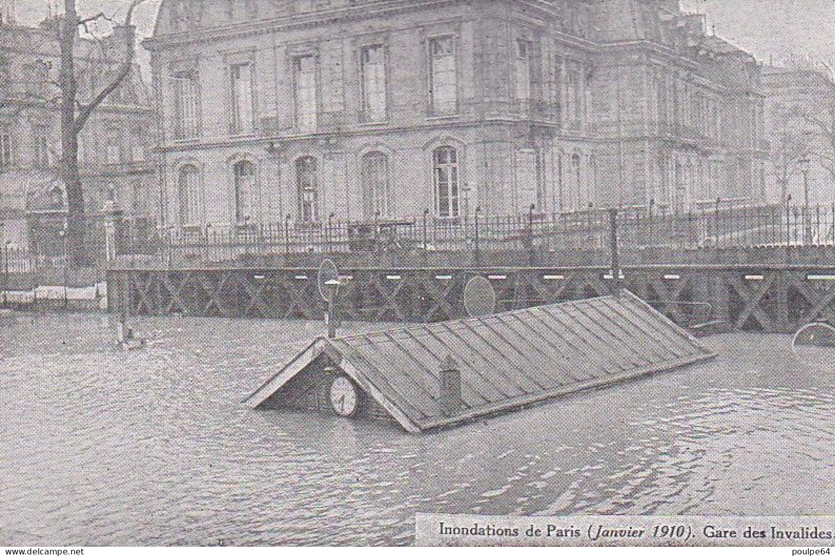 La Gare Des Invalides : Vue Extérieure, Inondations En Janvier 1910 - (7-ème Arrondissement) - Pariser Métro, Bahnhöfe