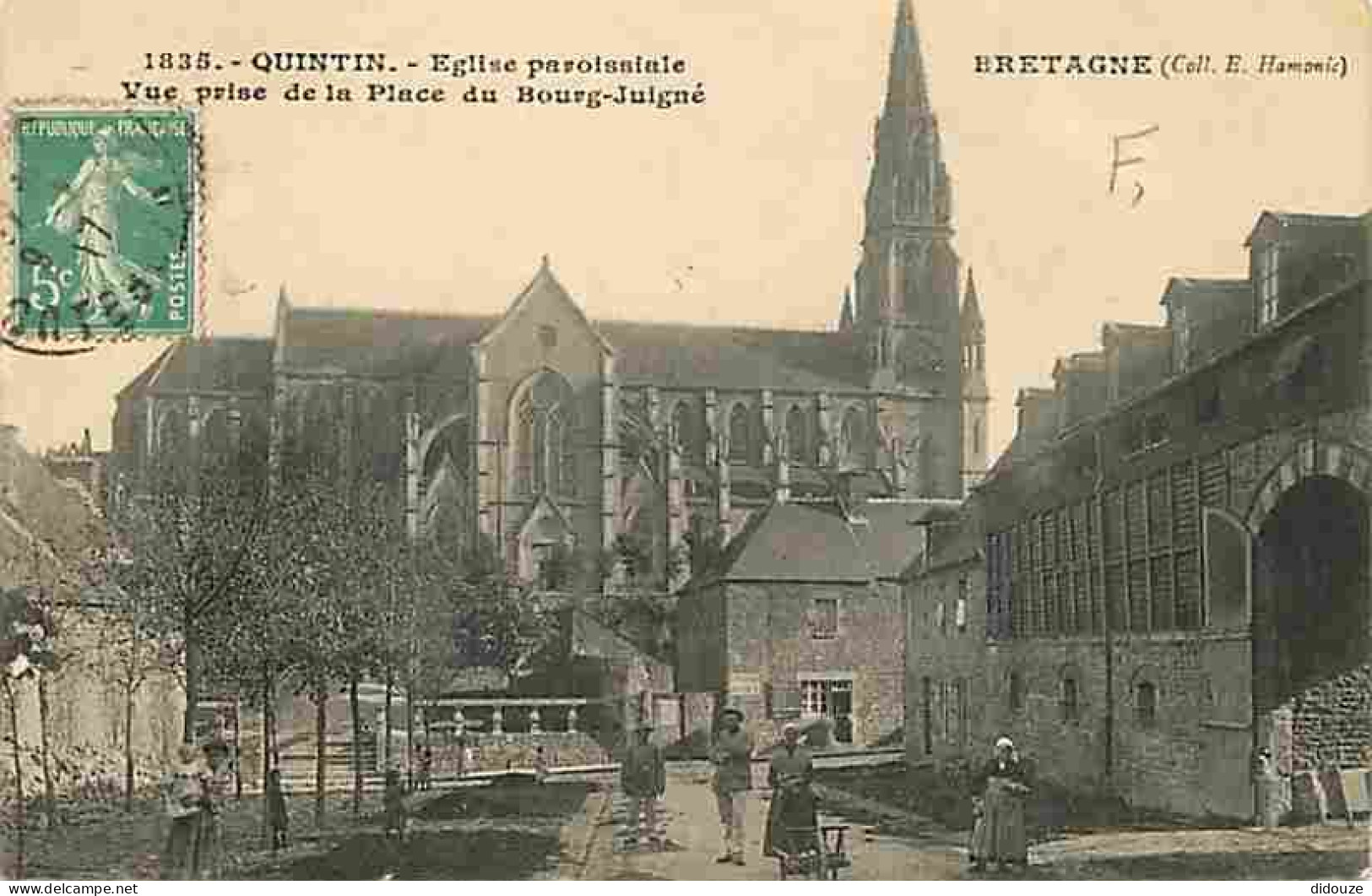 22 - Quintin - Vue Prise De La Place Du Bourg-Juigné - Animée - Oblitération Ronde De 1917 - CPA - Voir Scans Recto-Vers - Quintin