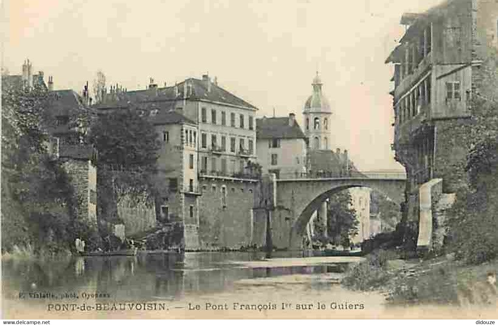 38 - Pont De Beauvoisin - Le Pont François 1er Sur Le Guiers - Animée - CPA - Voir Scans Recto-Verso - Other & Unclassified