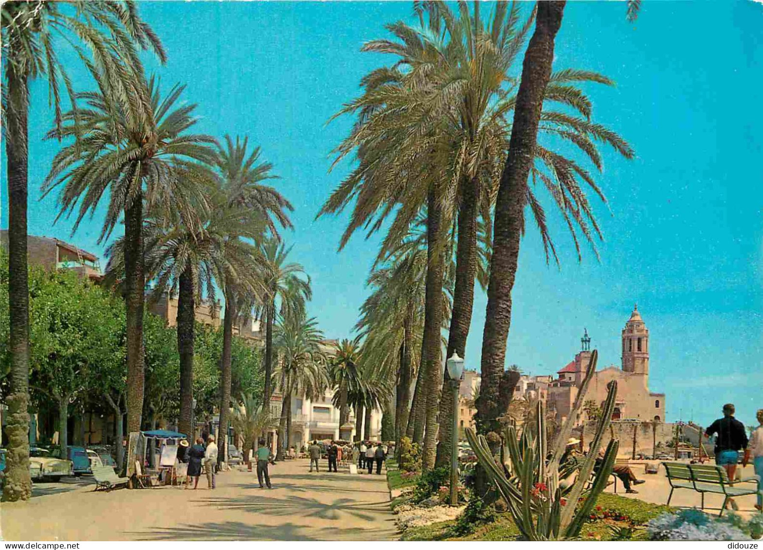 Espagne - Espana - Cataluna - Sitges - Paseo Y Jardines - Promenade Et Jardins - Automobiles - CPM - Voir Scans Recto-Ve - Barcelona