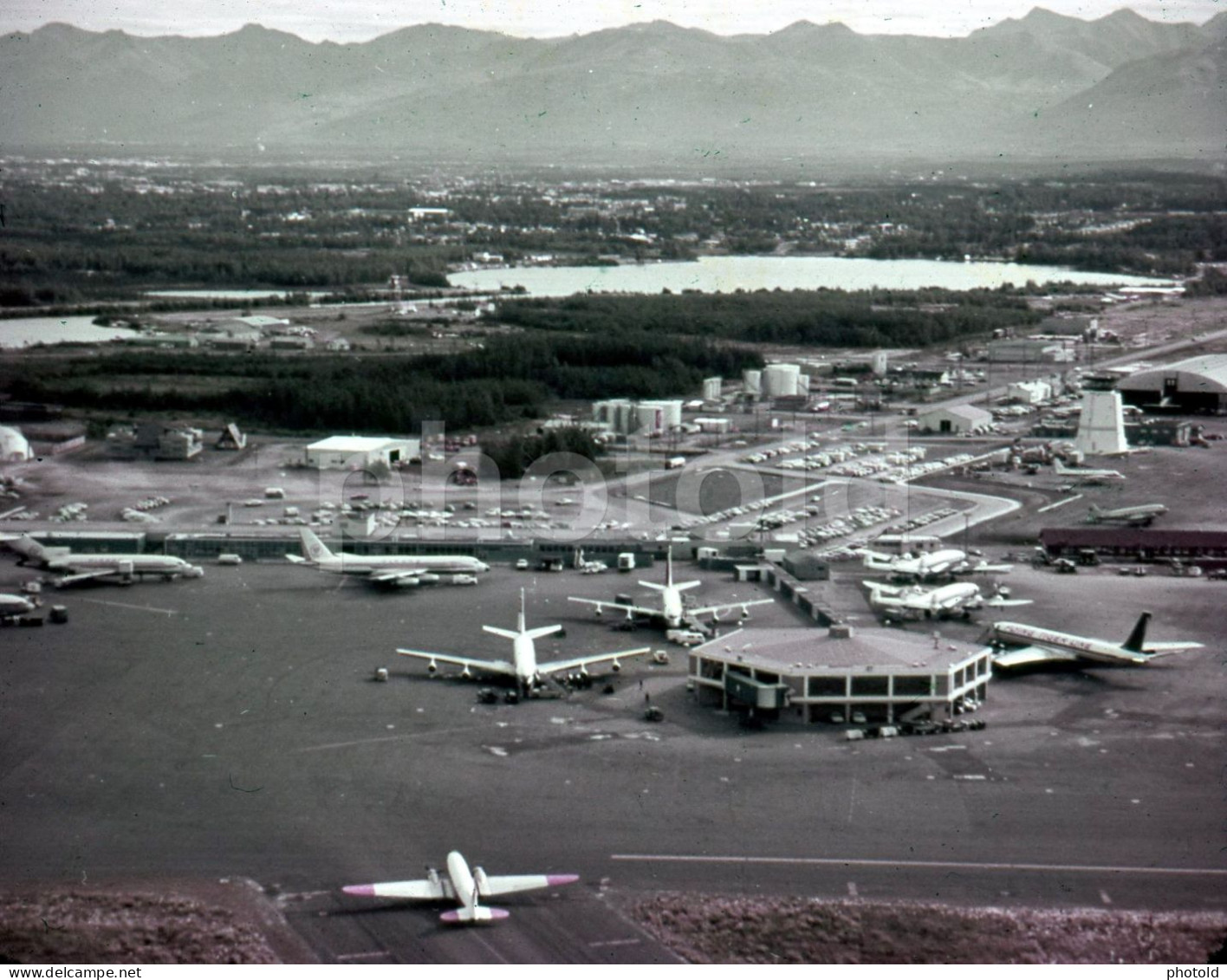 12 SLIDES SET 1960s ESKIMO ANCHORAGE ALASKA AIRPORT USA 35mm DIAPOSITIVE SLIDE NOT PHOTO FOTO NB4120 - Diapositives (slides)