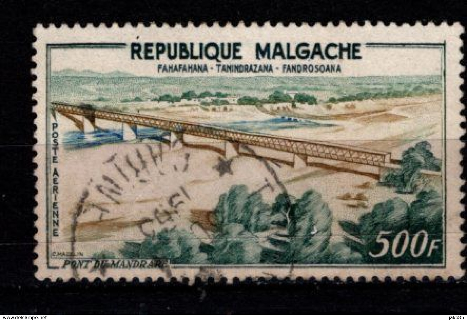 - MADAGASCAR - 1960 - YT N° PA 83  - Oblitéré  - Pont De Mandrare - Madagascar (1960-...)