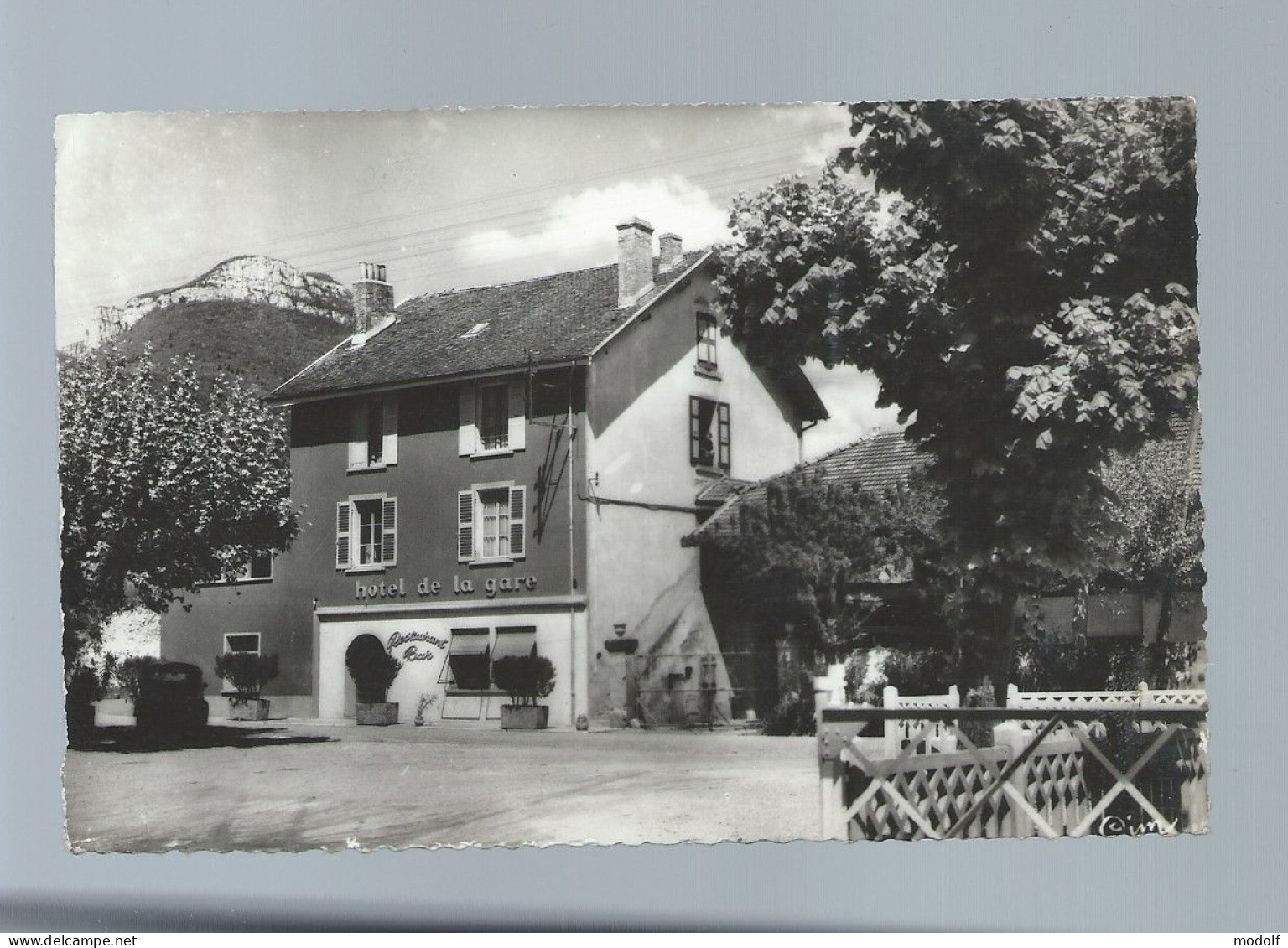 CPA - 38 - Voreppe - Restaurant De La Gare - Circulée - Voreppe