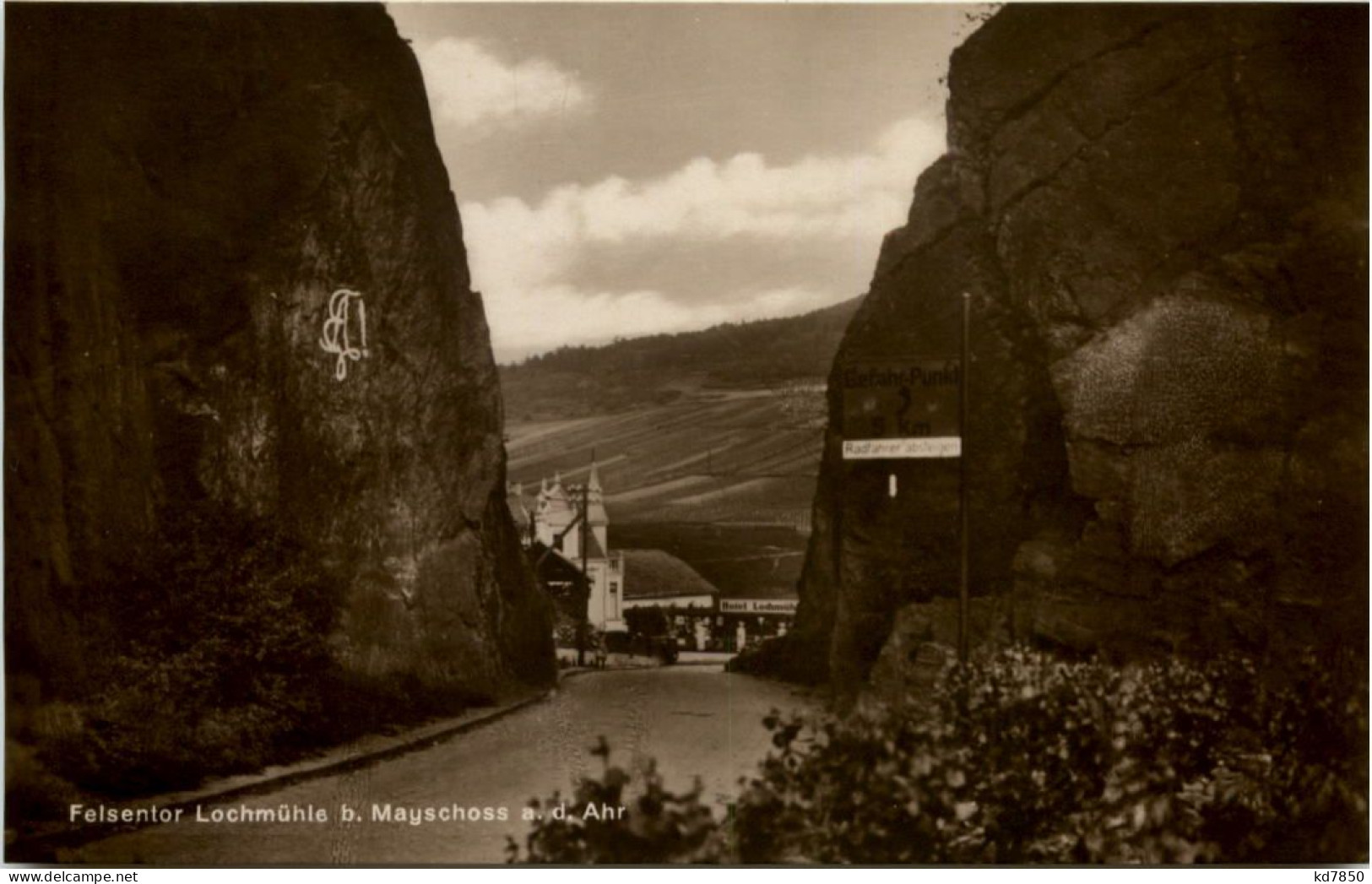 Felsentor Lochmühle Bei Mayschoss An Der Ahr - Bad Neuenahr-Ahrweiler