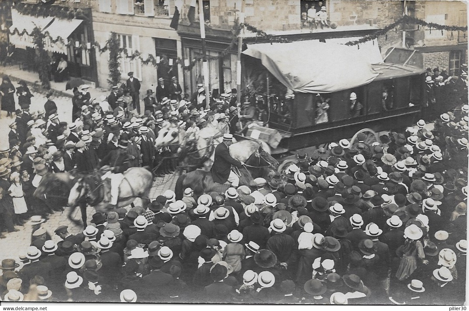 CARTE PHOTO - CAVALCADE DE VILLEDIEU 1922- Prix Fixe - Villedieu