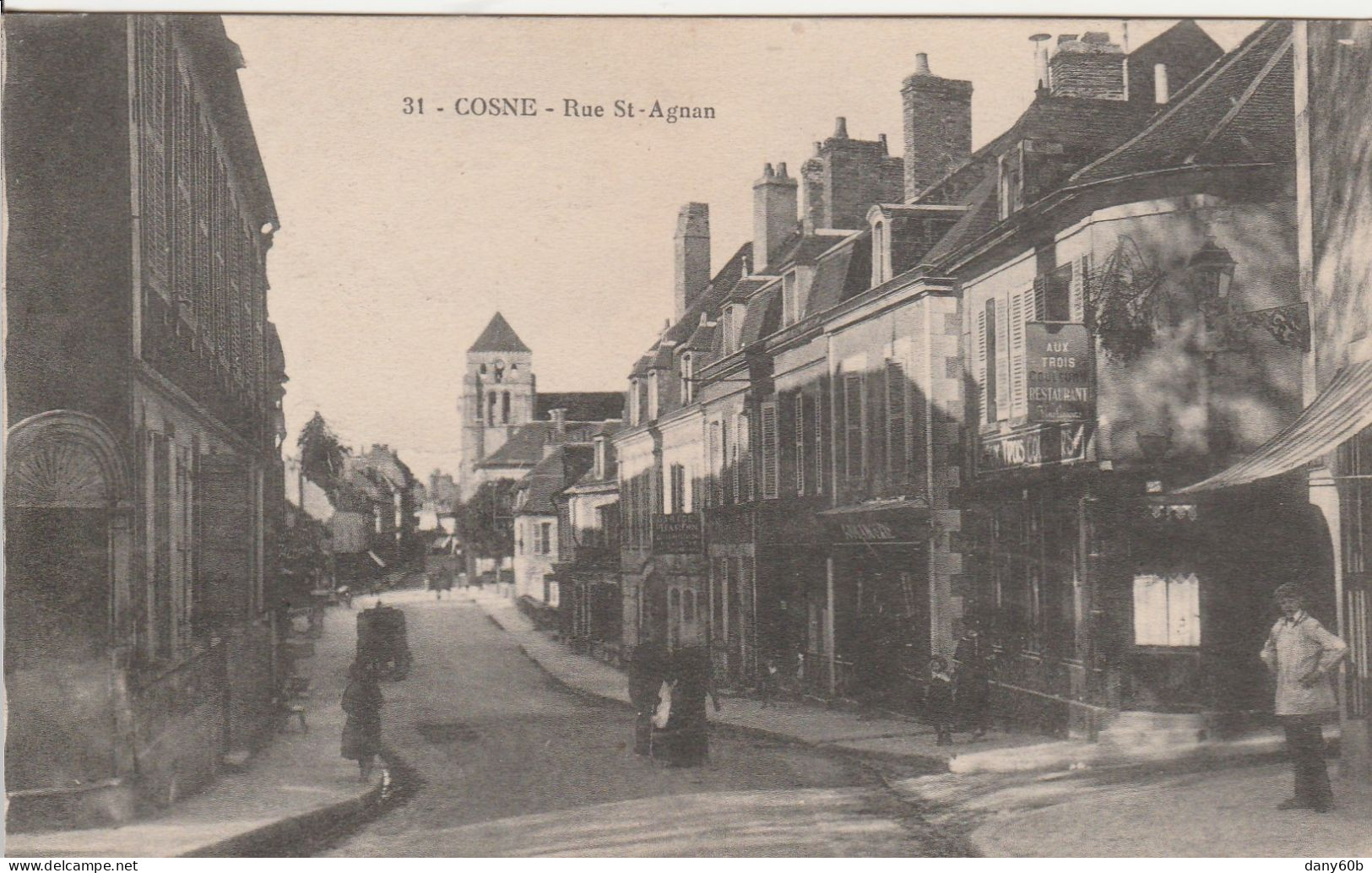 REF.AC . CPA . 58 . COSNE SUR LOIRE . RUE ST AIGNAN - Cosne Cours Sur Loire