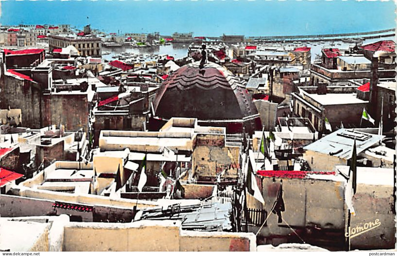 Algérie - Fêtes De L'Indépendance à Alger - Les Drapeaux Flottent Sur Les Terrasses De La Casbah - Ed. Jomone 2022 - Algiers