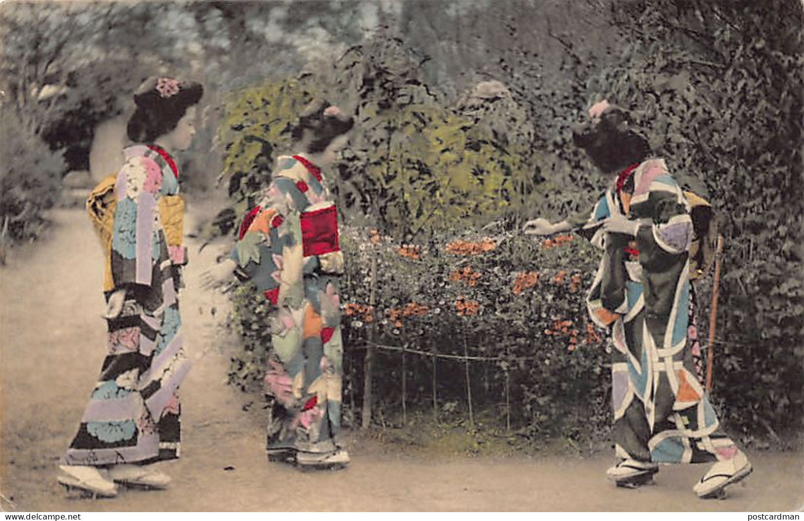 Japan - Three Geishas Picking Flowers In A Park - Autres & Non Classés