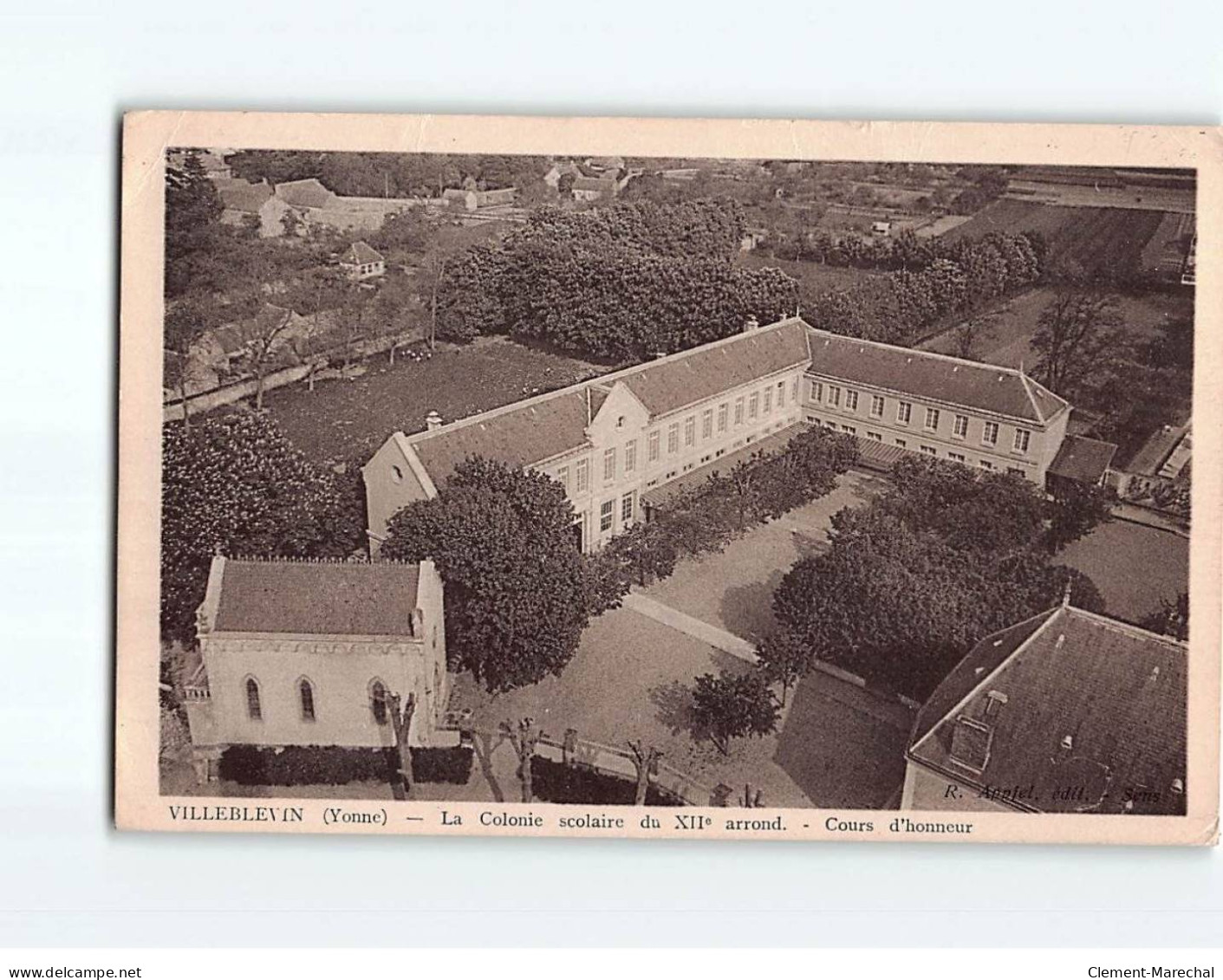 VILLEBLEVIN : La Colonie Scolaire Du XIIe Arrondi. Cours D'Honneur - état - Villeblevin