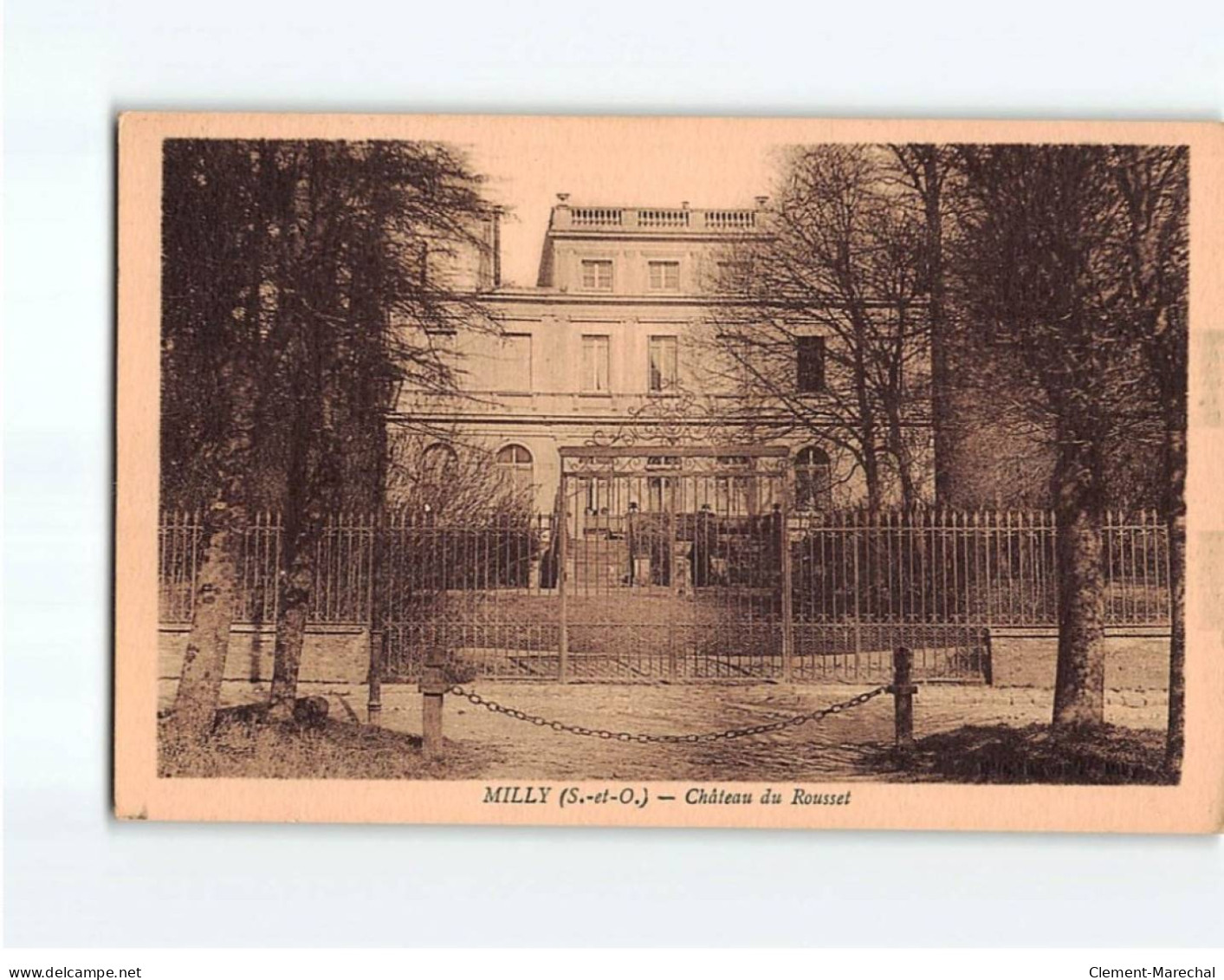 MILLY : Château Du Rousset - Très Bon état - Milly La Foret