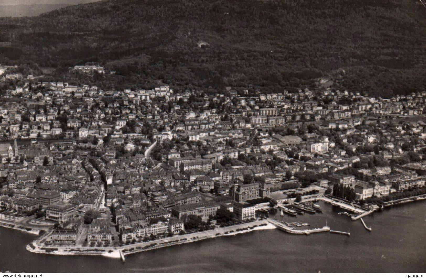 CPSM - NEUCHÂTEL - Vue Aérienne (Panorama) Photo Aérienne P.Zaugg - Edition PZ.W (format 9x14) - Neuchâtel