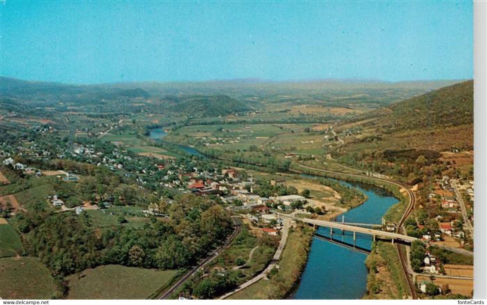 73956721 Shenandoah_Virginia_USA Panorama Of Valley With James River Aerial View - Andere & Zonder Classificatie