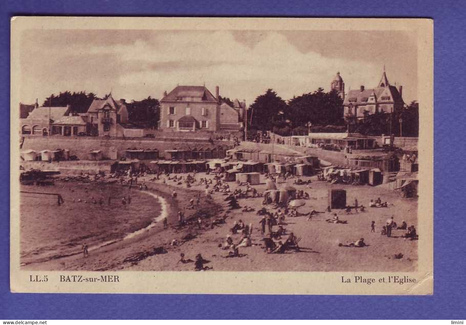 44 - BATZ Sur MER - PLAGE Et ÉGLISE - ANIMÉE -  - Batz-sur-Mer (Bourg De B.)