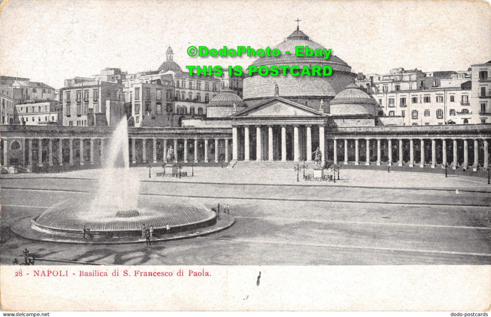 R355850 Napoli. Basilica Di S. Francesco Di Paola. Postcard - Monde