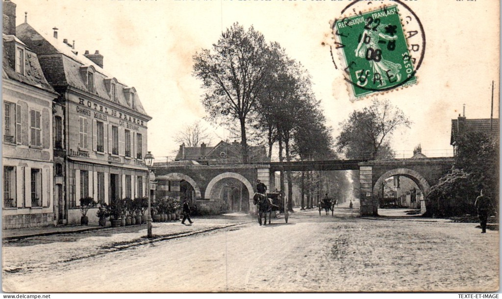 27 VERNON - La Route De Rouen & Pont Chemin De Fer  - Vernon