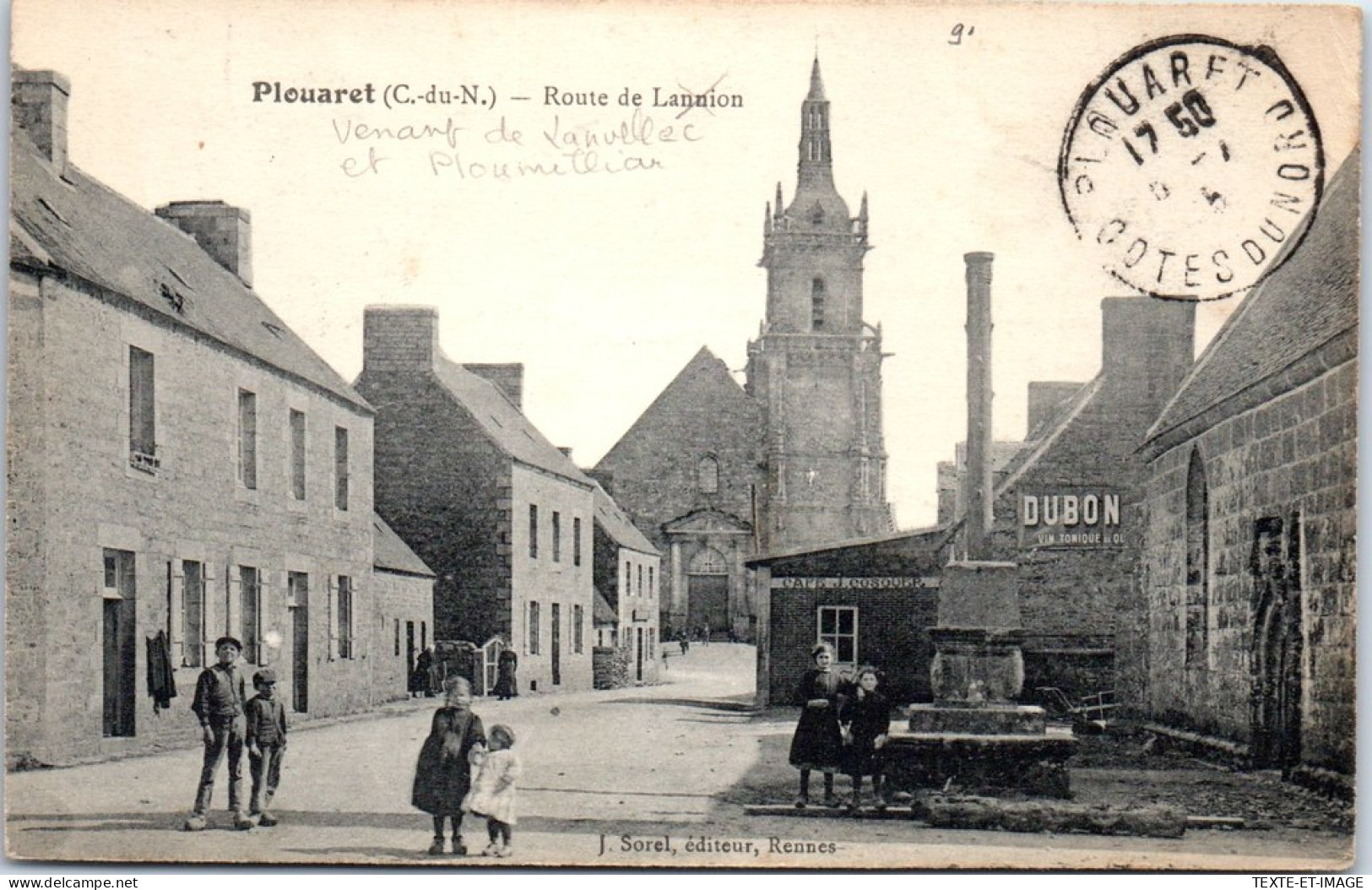 22 PLOUARET - Vue Du Bourg, Route De Lannion  - Plouaret