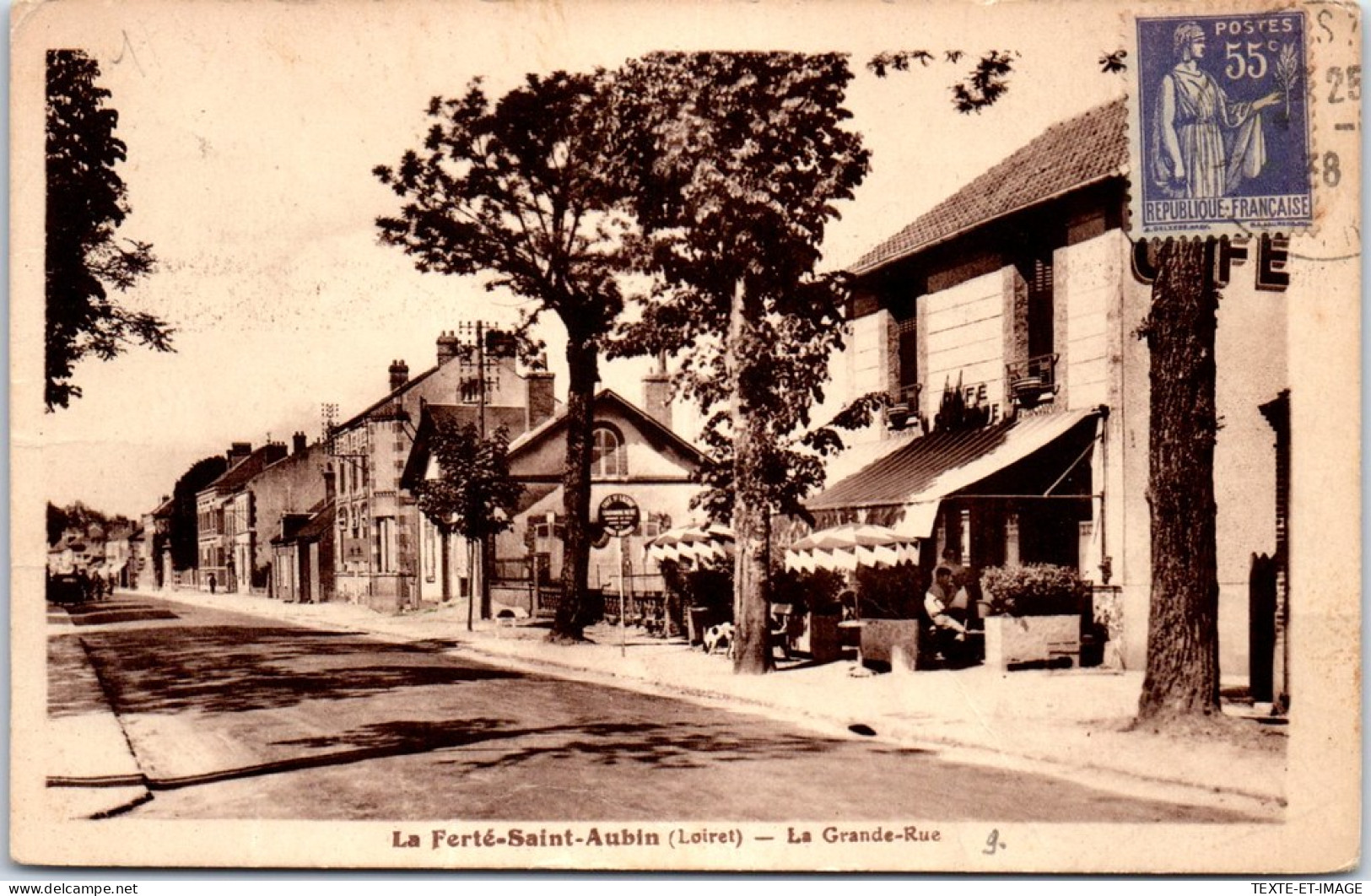 45 LA FERTE SAINT AUBIN - Un Cafe Dans La Grande Rue. - La Ferte Saint Aubin