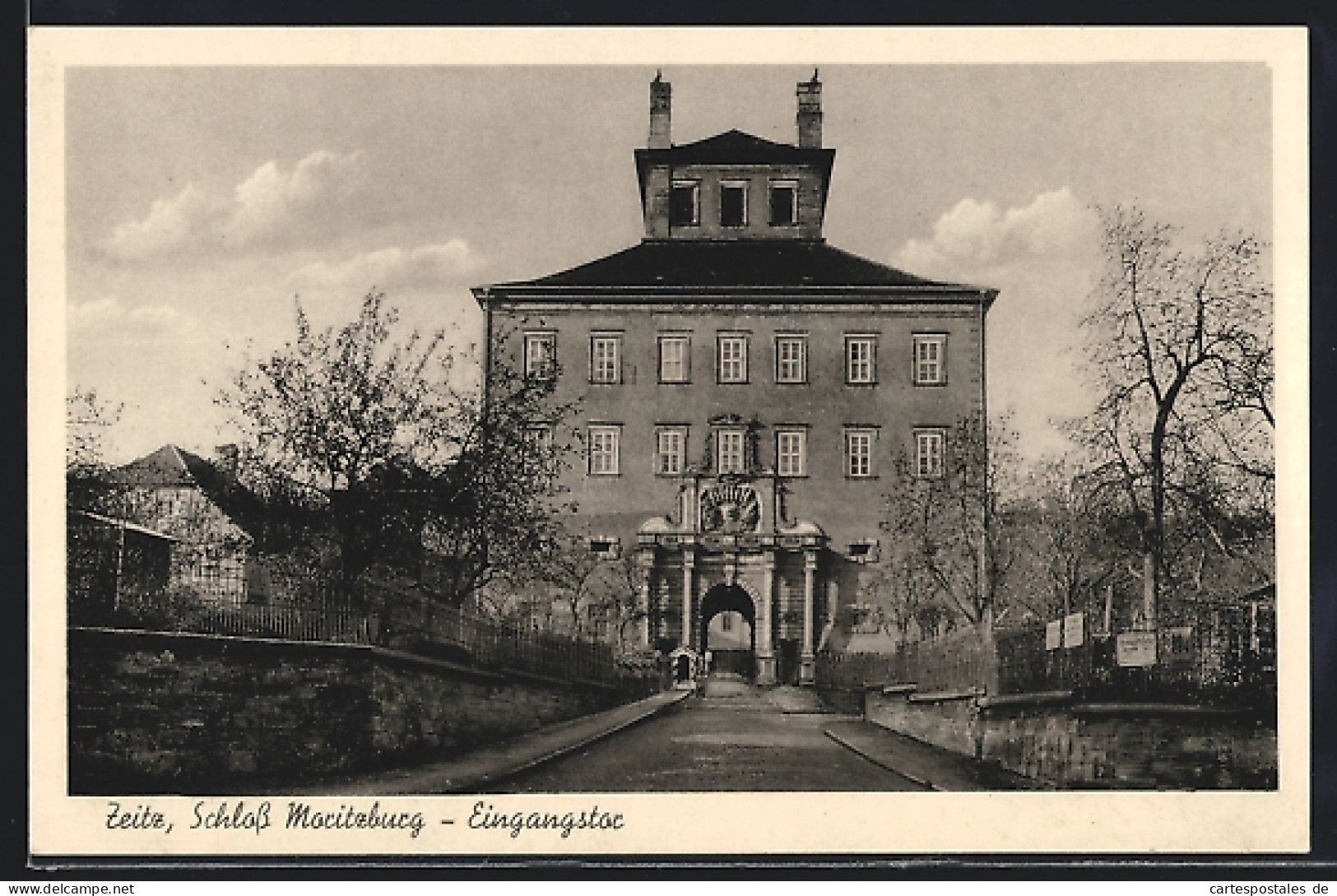 AK Zeitz, Eingangstor Vom Schloss Moritzburg  - Zeitz