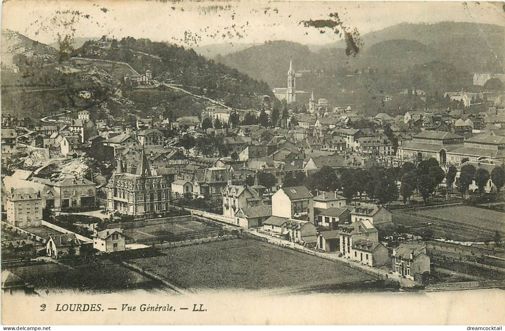 Top Promo 3 Cpa 65 LOURDES. Basilique Pic Du Ger Et Fort Dans Le Grand Jer ( Léger Pli Coin Droit Dans La Troisième)... - Lourdes