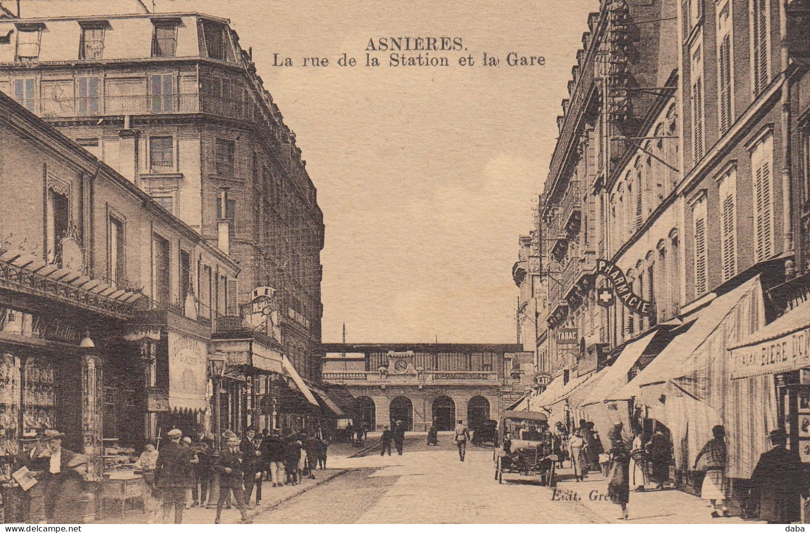 Asnières.  La Rue De La Station Et La Gare - Asnieres Sur Seine