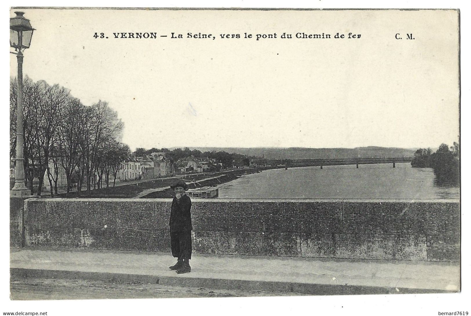 27  Vernon - La Seine, Vers Le Pont Du Chemin De Fer - Vernon