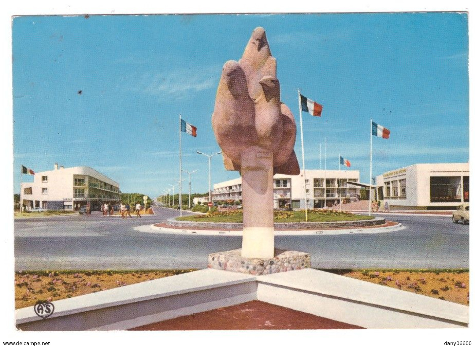 SAINT JEAN DE MONTS Boulevard De La Plage Et L'Oiseaux De Mer (carte Photo Animée) - Saint Jean De Monts