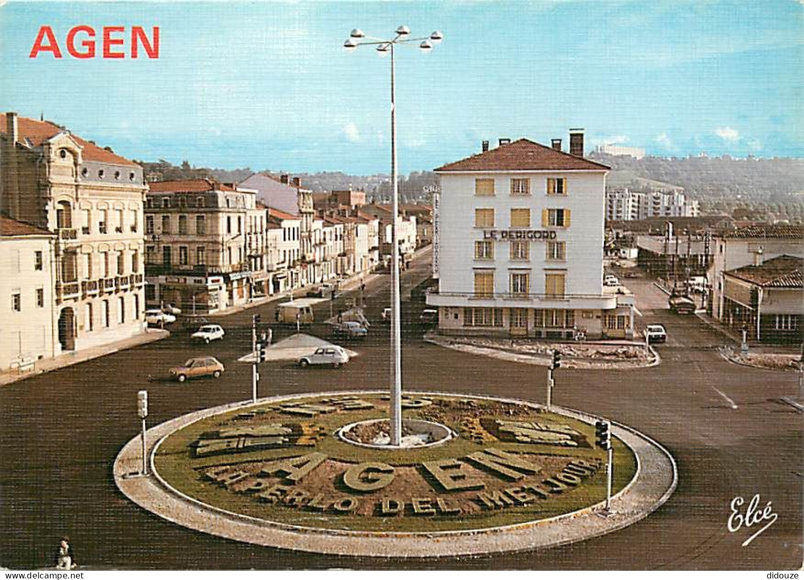 47 - Agen - La Place Du Pin, Le Rond-point - Automobiles - Carte Neuve - CPM - Voir Scans Recto-Verso - Agen