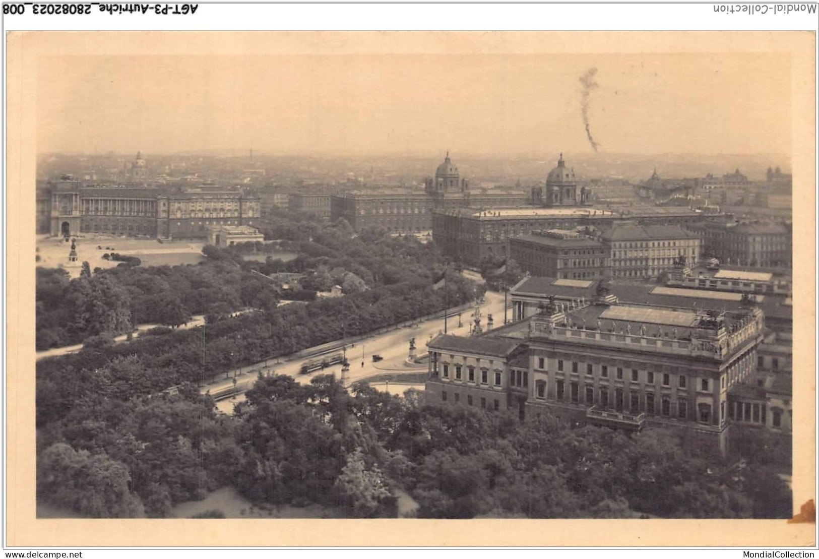 AGTP3-0150-AUTRICHE - WIEN - Ausblick, Rathausfurm, Burgtheater  - Musées