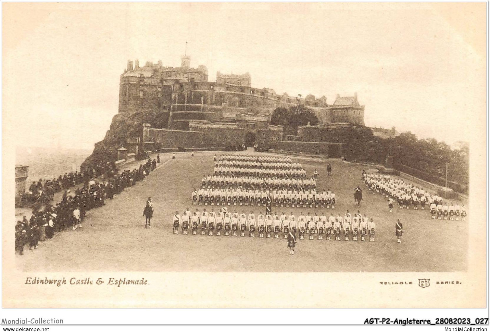 AGTP2-0075-ANGLETERRE - EDINBURGH - Castle And Esplanade  - Andere & Zonder Classificatie