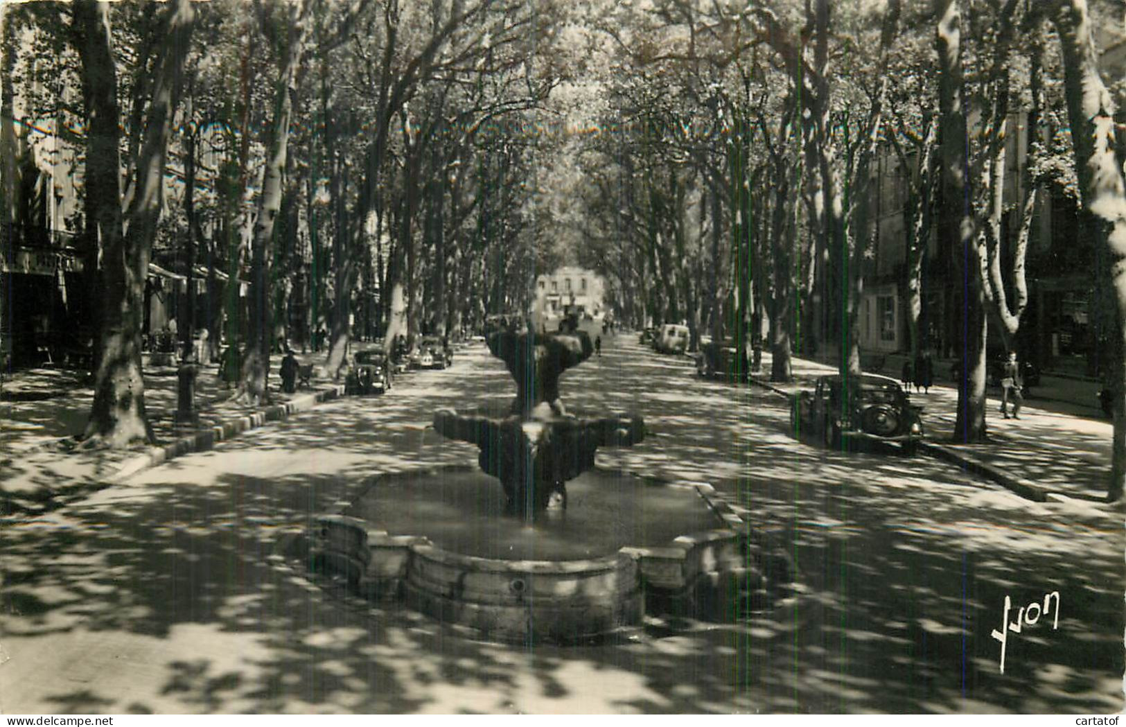 AIX EN PROVENCE . Cours Mirabeau - Aix En Provence