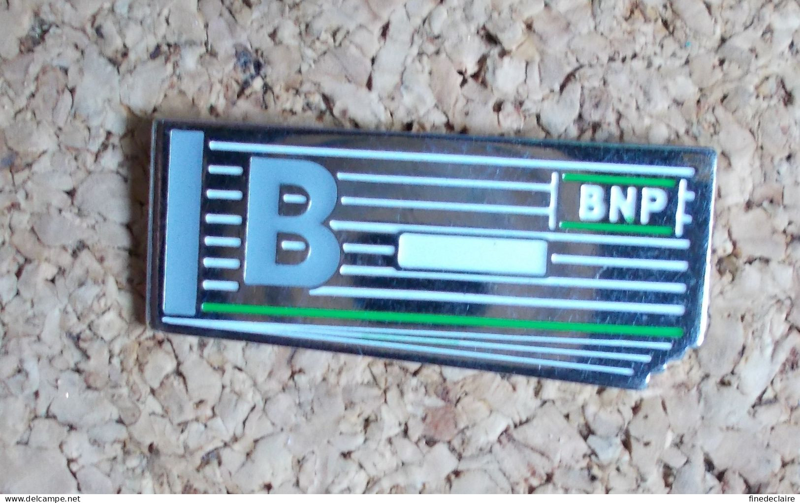 Pin's - B BNP - Banks