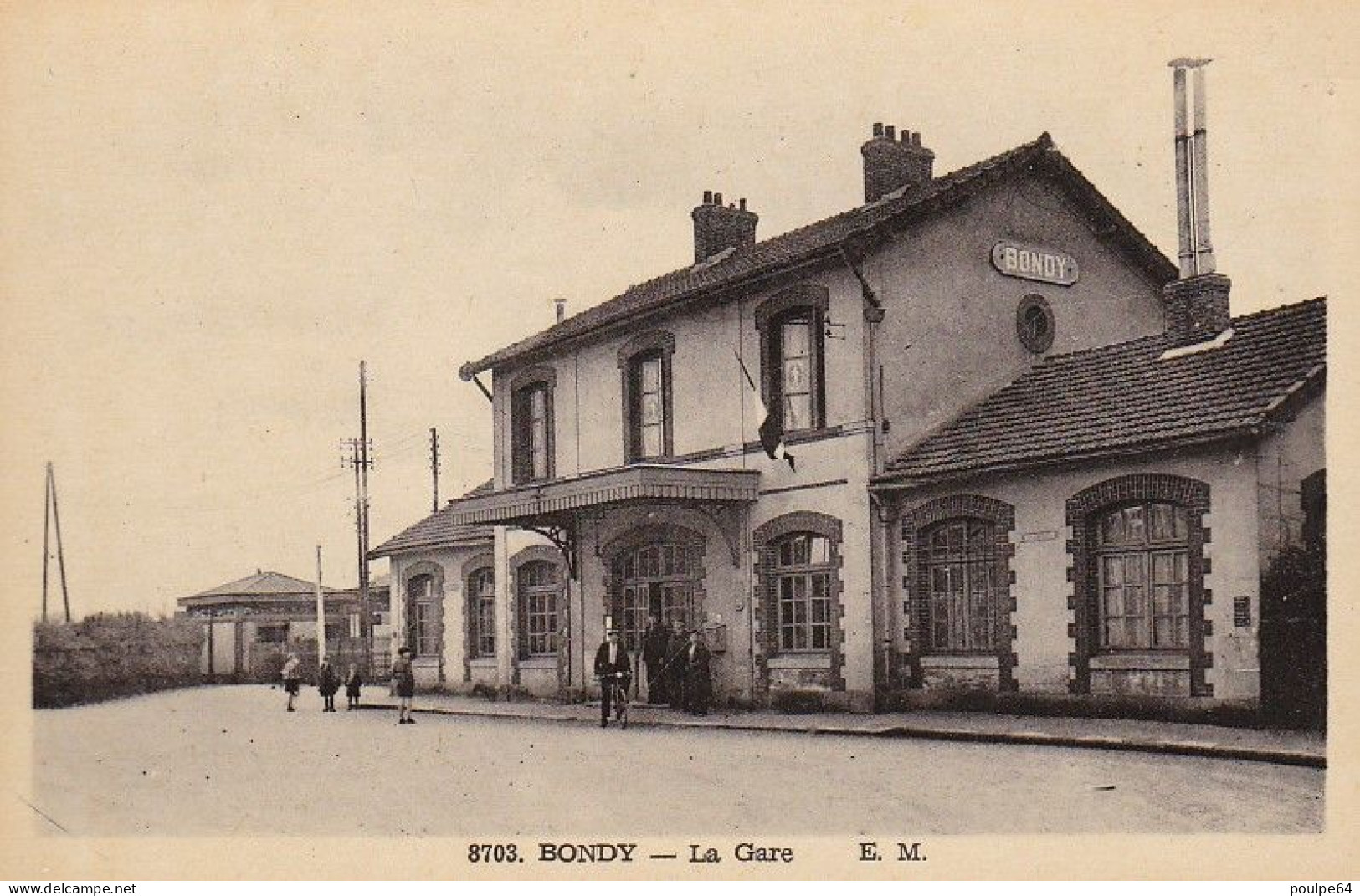 La Gare : Vue Extérieure - Bondy