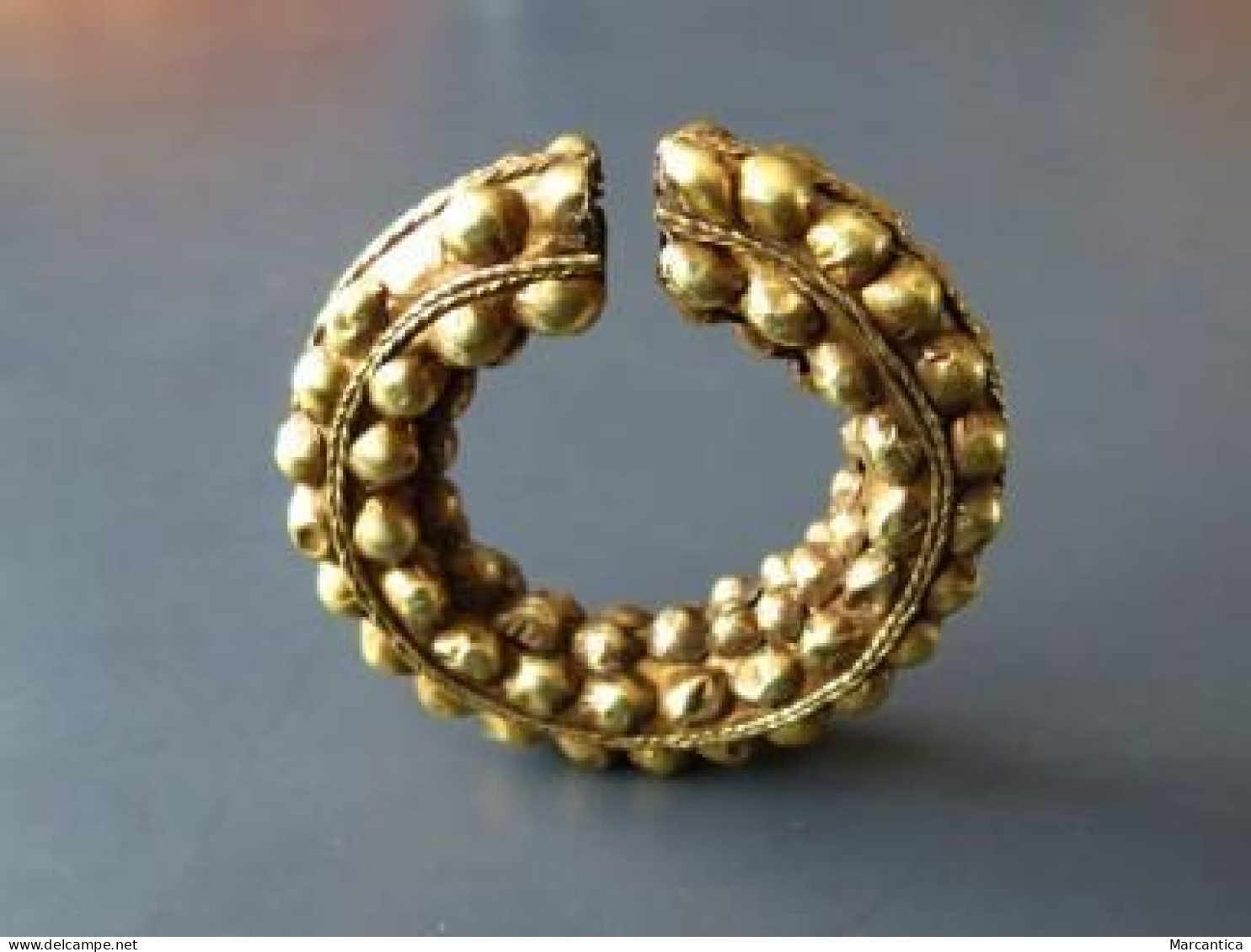 Bronze Age Gold Hair Ring Money, Tubular Type - Archéologie