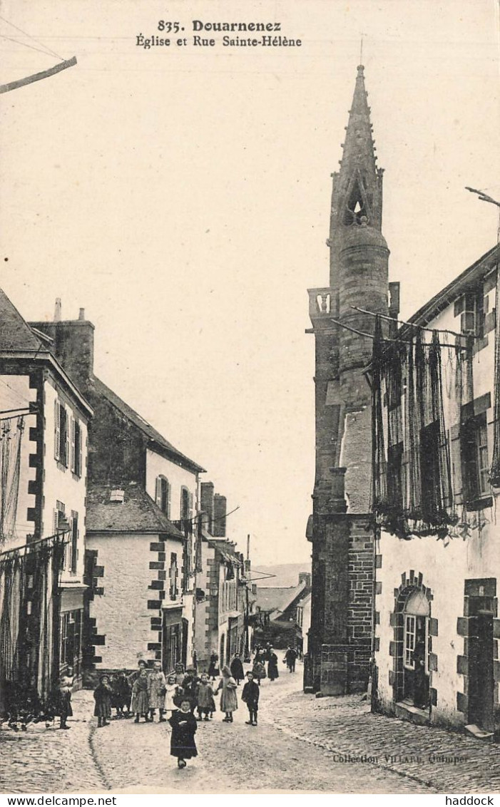 DOUARNENEZ : EGLISE ET RUE SAINTE HELENE - Douarnenez