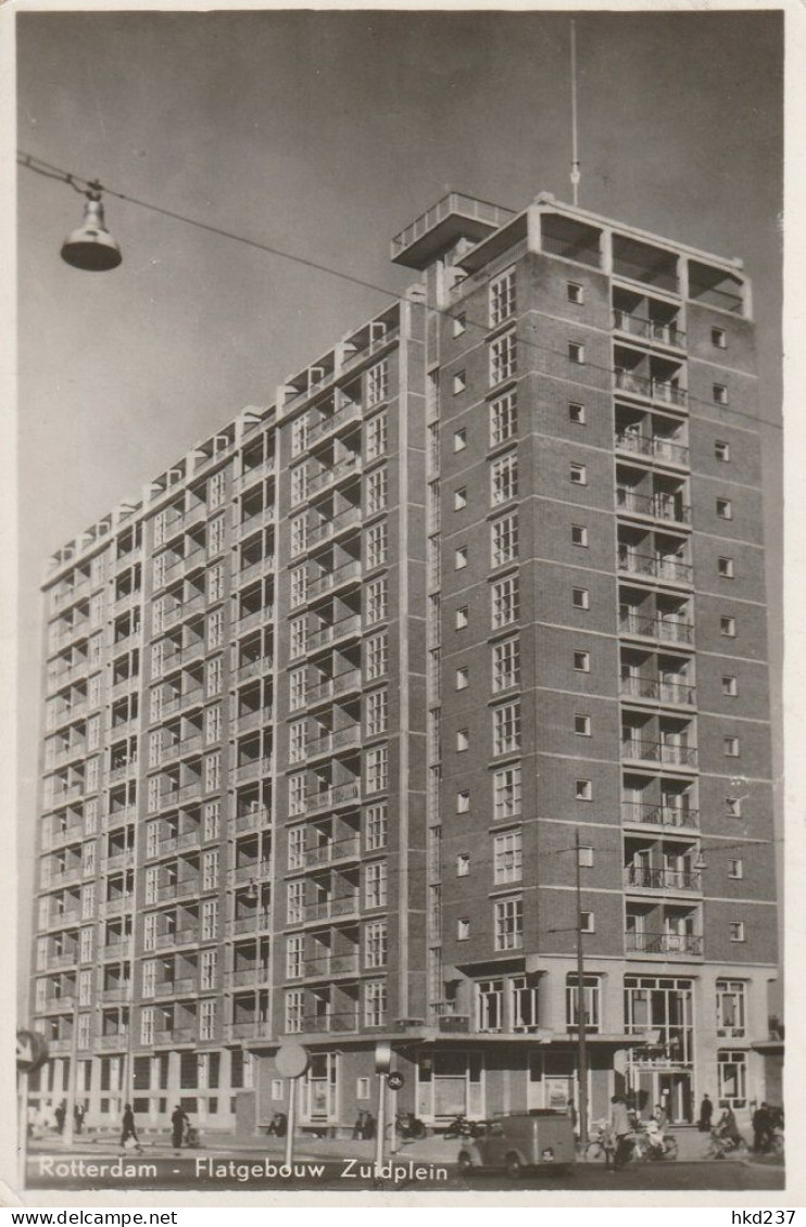 Rotterdam Flatgebouw Zuidplein Levendig Fietsers # 1951      4821 - Rotterdam