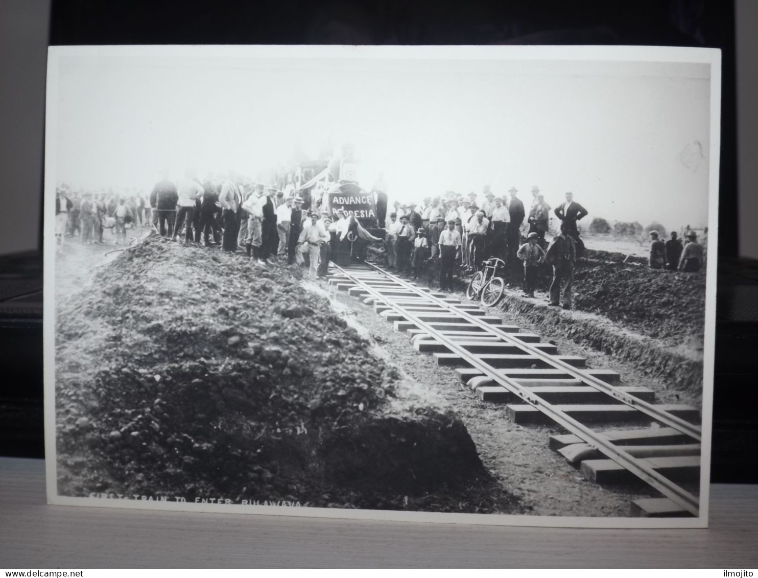 PHOTO FOTOGRAFIA FIRST TRAIN TO ARRIVE IN BULAWAYO NATIONAL ARCHIVES OF ZIMBABWE RHODESIA - Trenes