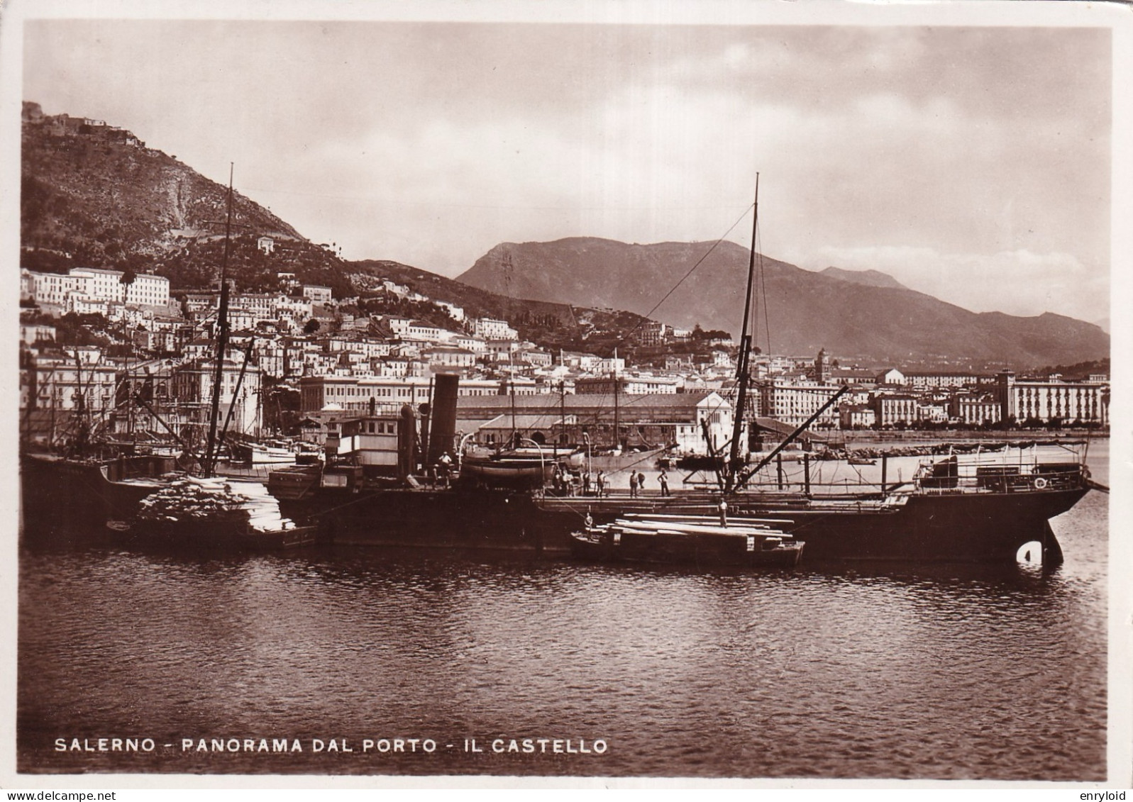 Salerno Panorama Dal Porto Il Castello - Salerno