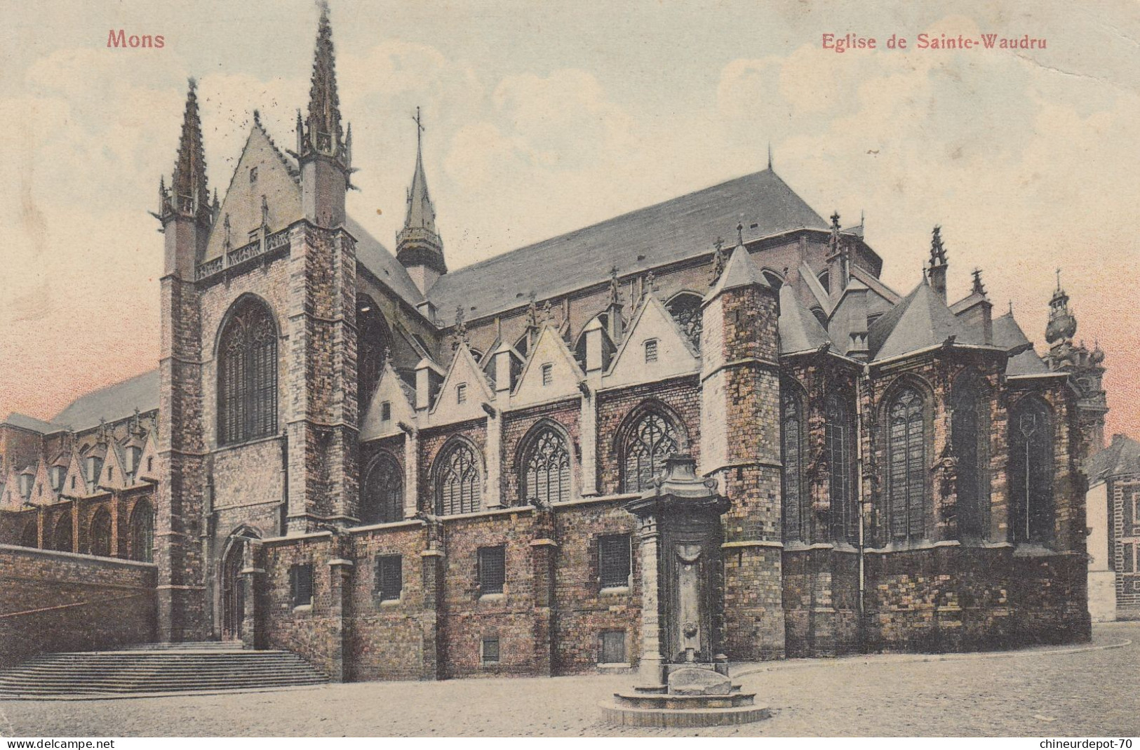 MONS    LA CATHEDRALE SAINTE WAUDRU - Mons