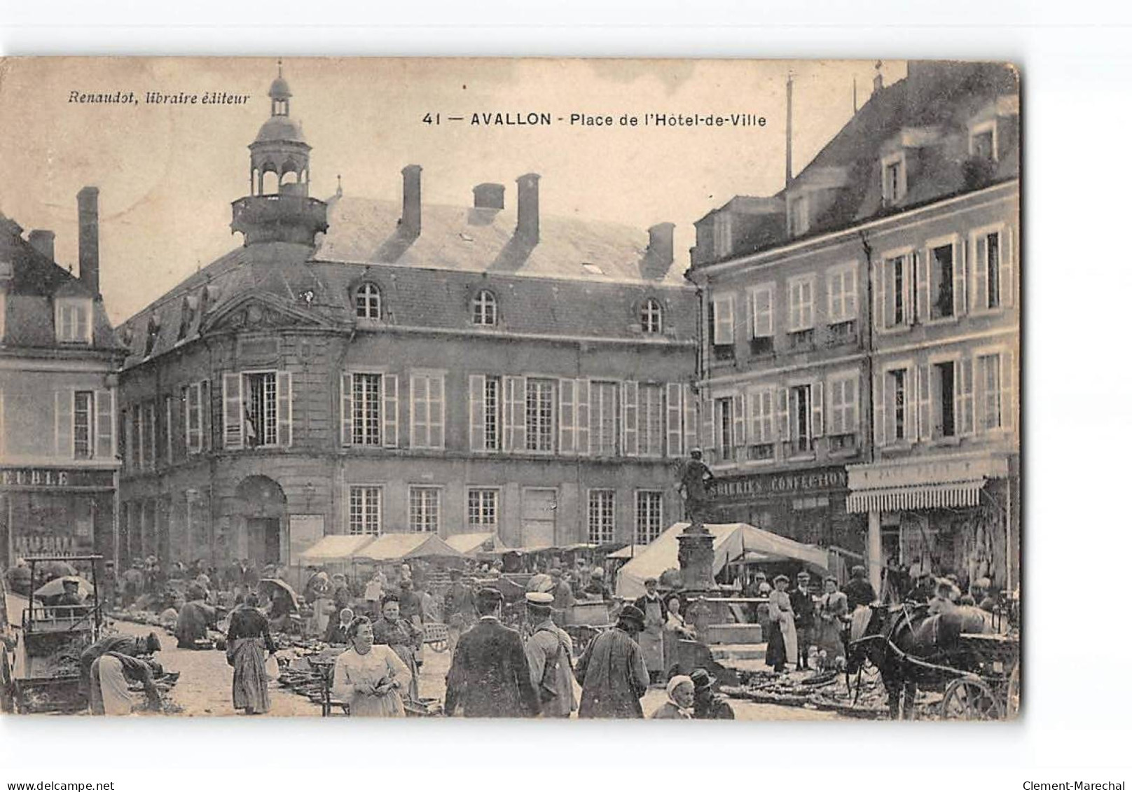 AVALLON - Place De L'Hôtel De Ville - état - Avallon