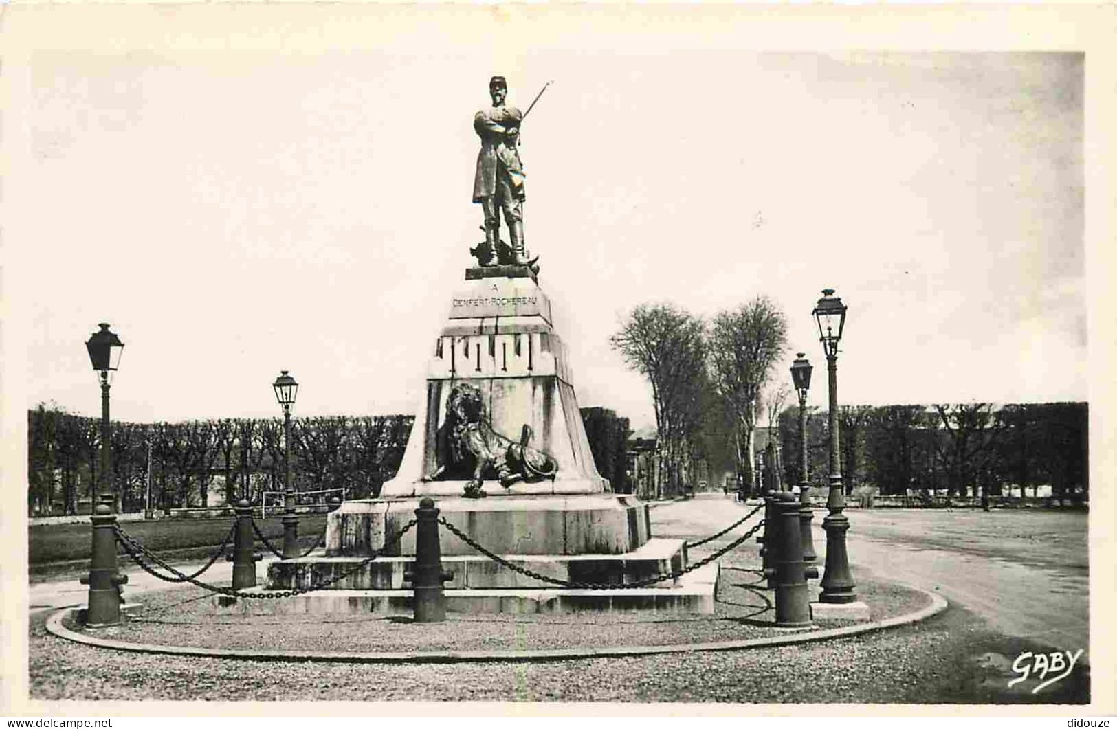 79 - Saint Maixent L'Ecole - Monument Denfert-Rocherereau - Mention Photographie Véritable - Carte Dentelée - CPSM Forma - Saint Maixent L'Ecole