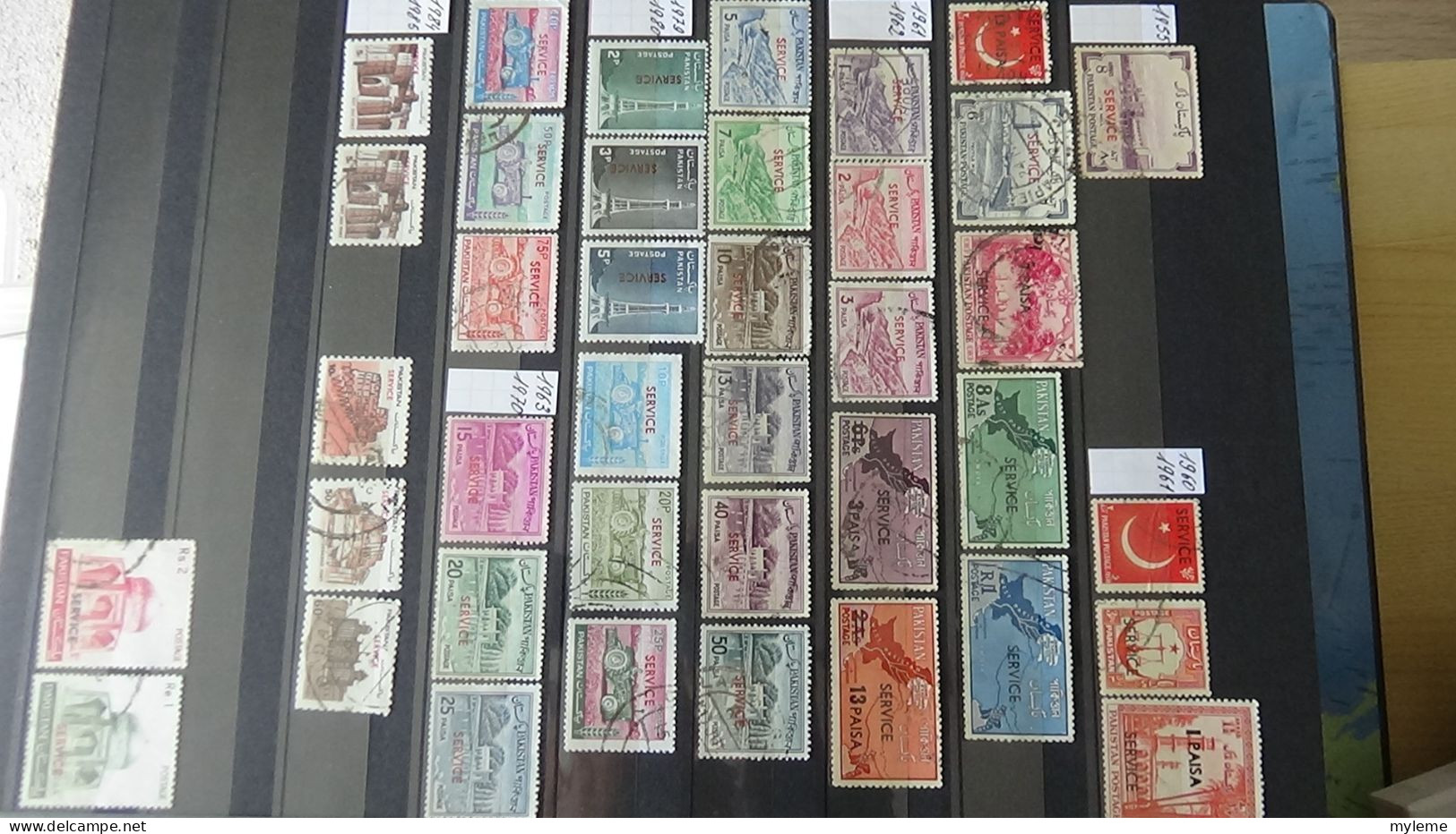 BG2 Ensemble de timbres de divers pays + France PA N° 15 ** Cote 1500 euros. A saisir !!!